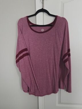 SO Heathered Mauve Long-Sleeve Tee with Maroon Sleeve Stripes